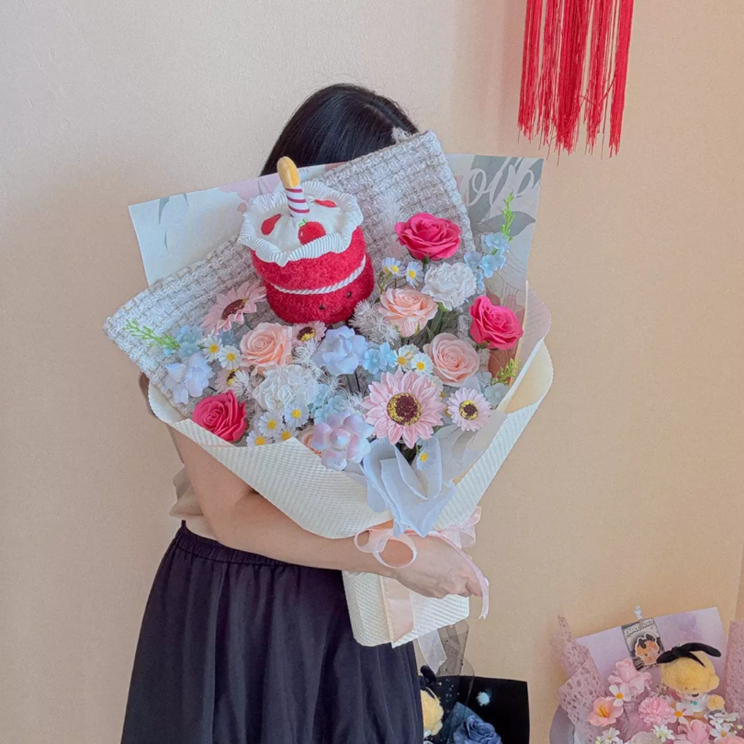 Soap Flower Bouquet | Cupcake Blossom