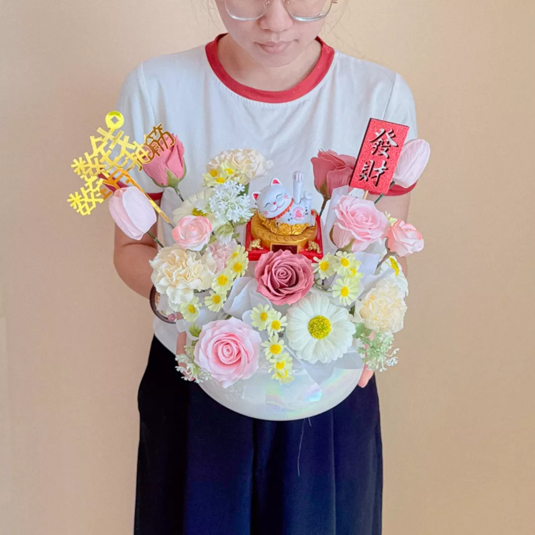 Congratulatory Soap Flower Box | Lucky Cat Bloom Pot