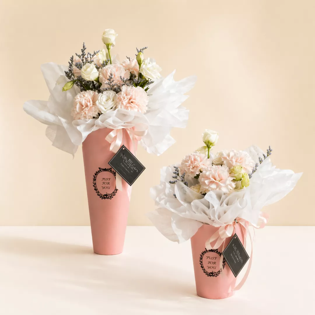 (2026 MOTHER'S DAY SPECIAL) Nurhampers Blush Carnation Flower Box