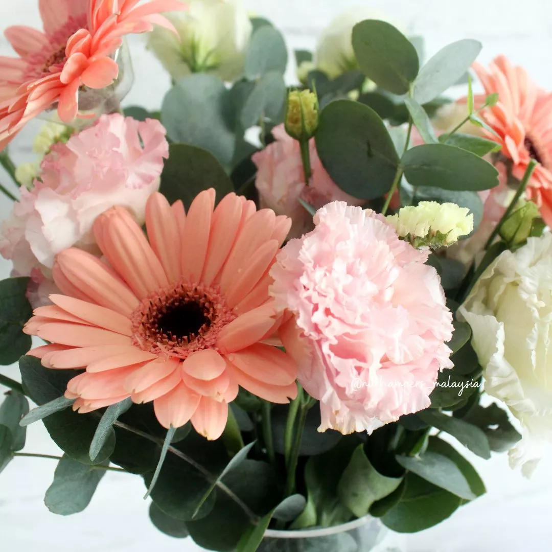 (2026 MOTHER'S DAY SPECIAL) Nurhampers Blush Harmony Flower Vase