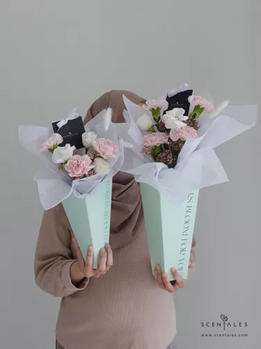 Scentales Letters to Mum Carnation Flower Bouquet (Pink)