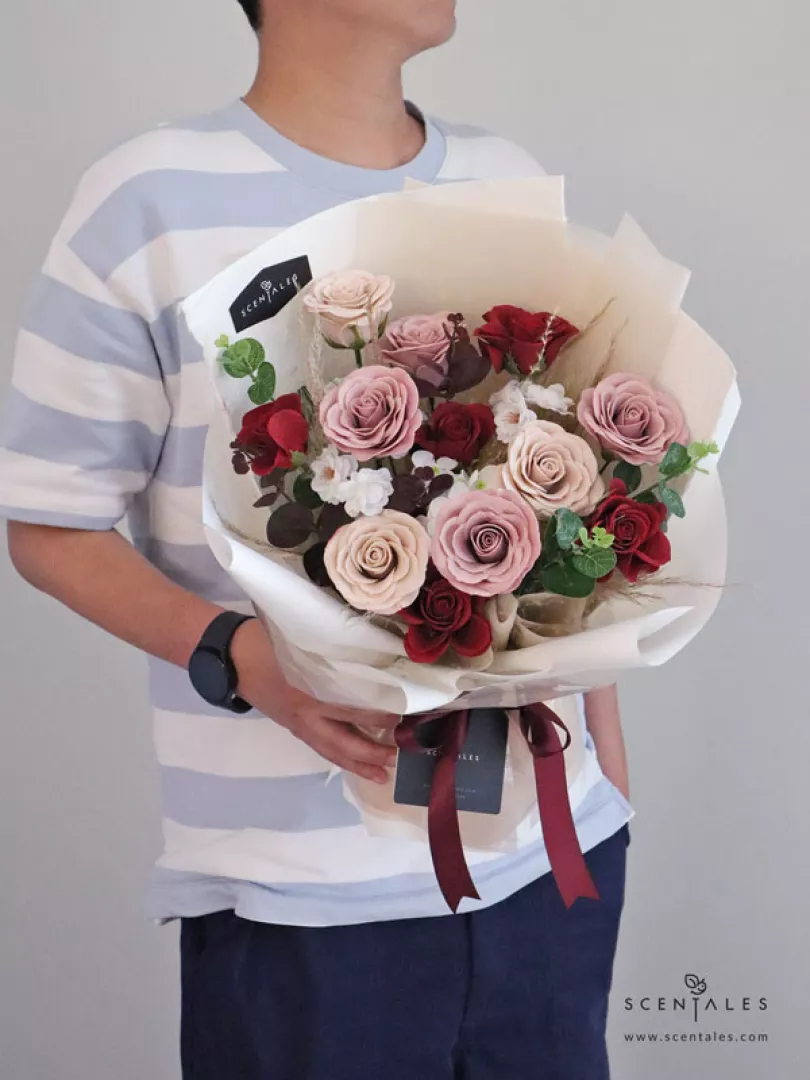 (2026 Valentine’s Day Special) Scentales Deeply Yours Soap Flower Bouquet