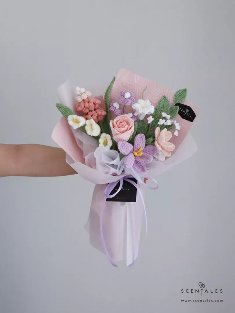 (2026 Valentine’s Day Special) Scentales A Soft Confession Crochet Flower Bouquet