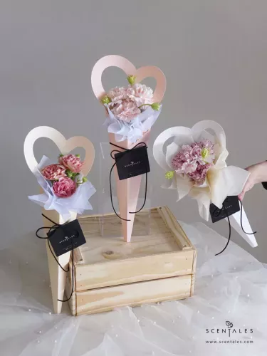 (2026 Mother’s Day Special) Scentales Promise to Mom Petite Flower Bouquet