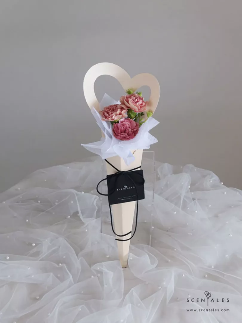 (2026 Mother’s Day Special) Scentales Promise to Mom Petite Flower Bouquet