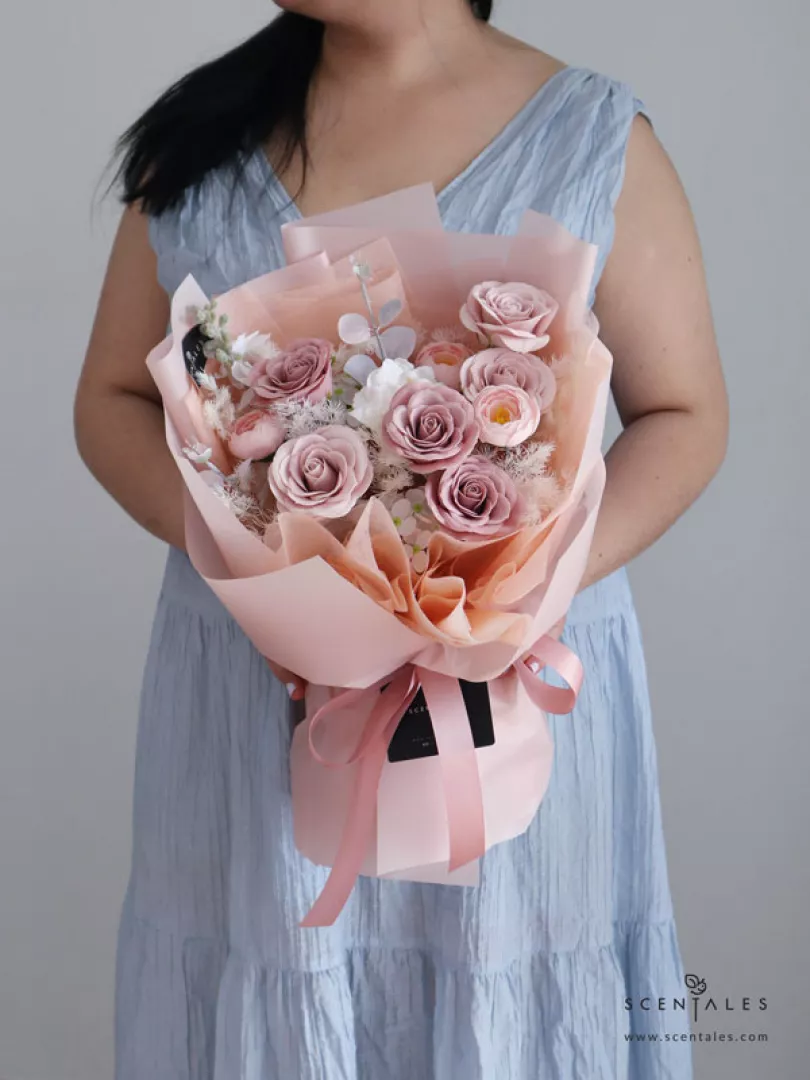 (2026 Valentine’s Day Special) Scentales  Cloud of Blush Soap Flower Bouquet