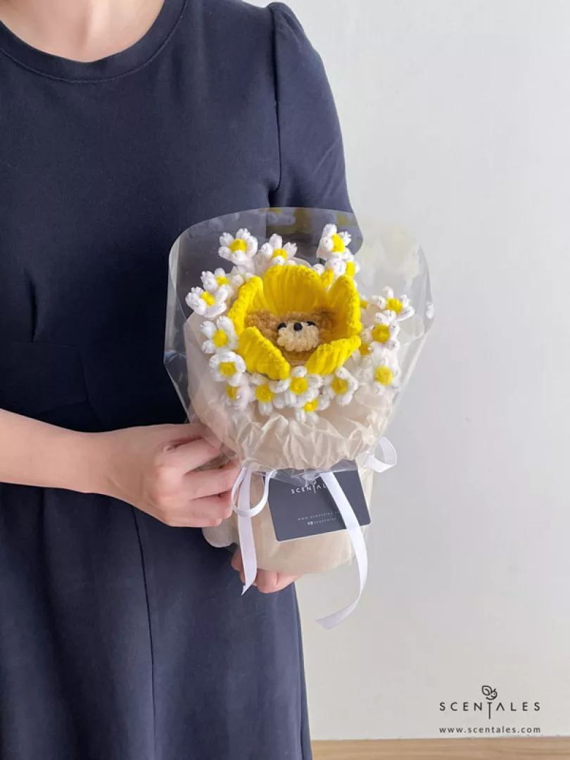 (2026 Valentine’s Day Special) Scentales Sunshine Hugs Twisting Stick Petite Flower Bouquet