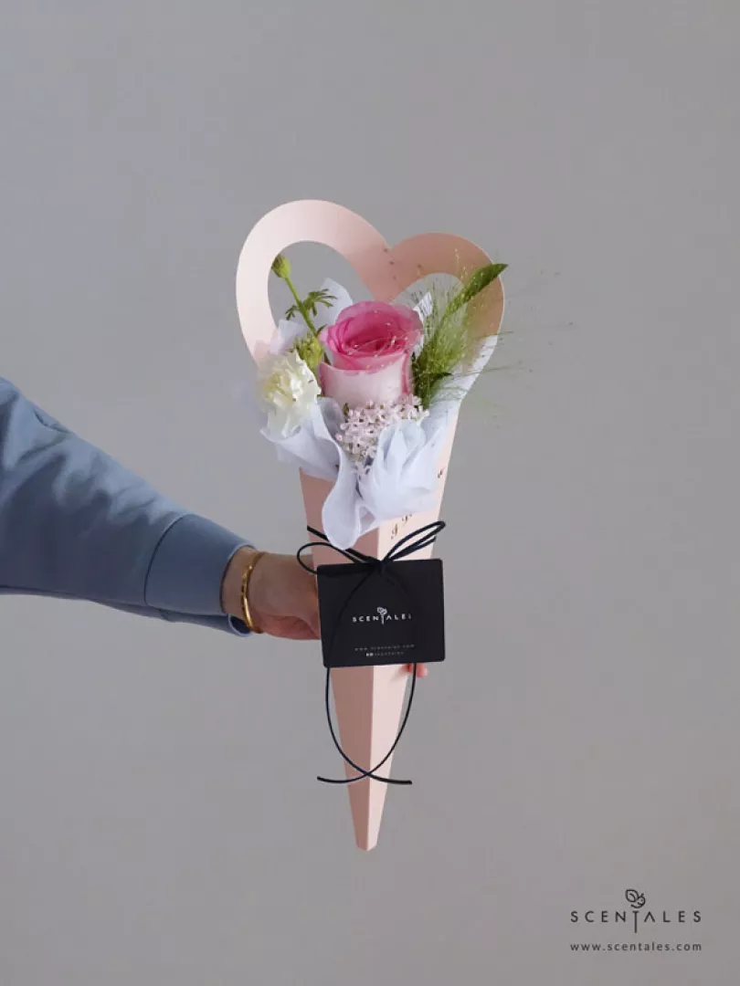 (2026 Mother’s Day Special) Scentales Her Gentle Way Flower Bouquet