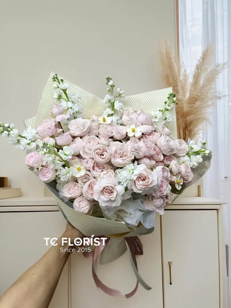 Earth Angel Fresh Rose Bouquet