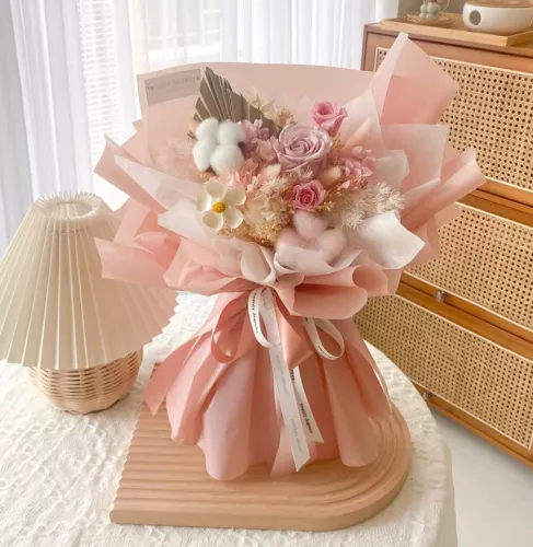 Liana Preserved Flower Bouquet