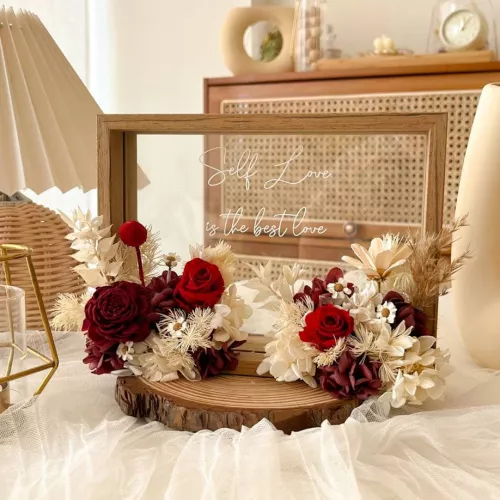 Siena Preserved Flower Frame