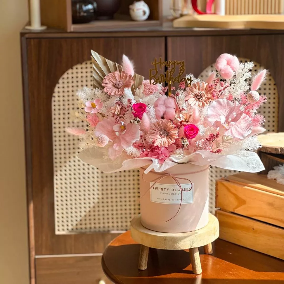 Alora Preserved Flower Vase