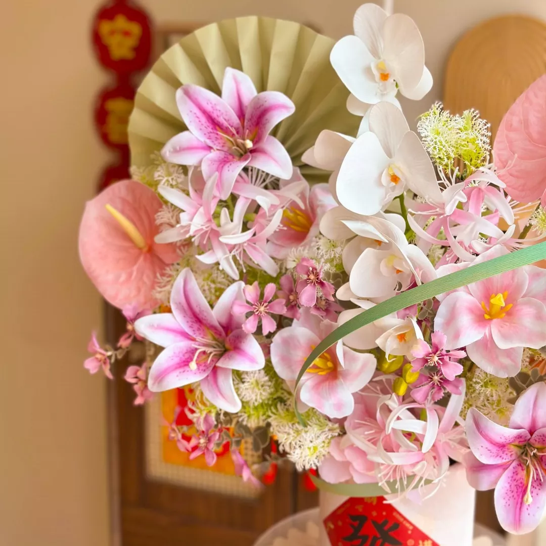(CNY) Boundless Wealth CNY Flower Vase