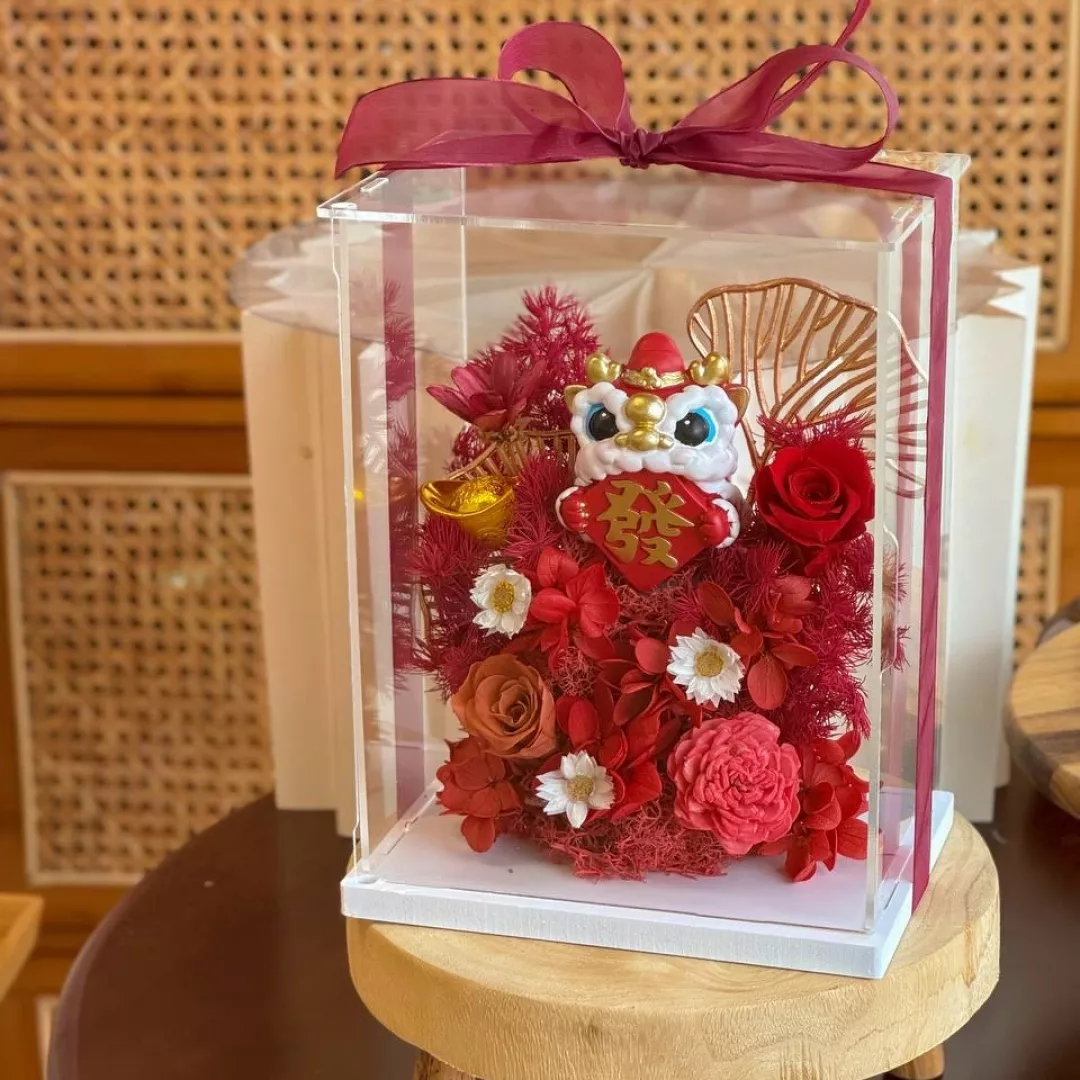 (CNY) Bethan Preserved Flower Acrylic Box