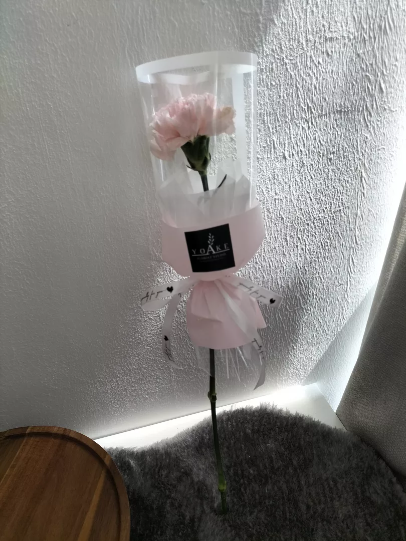 Mummy (Single Stalk Bouquet)